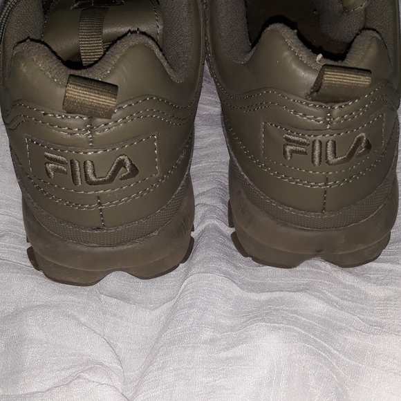 FILA Sneakers - Picture 2 of 10